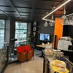 艾德米拉尔酒店 酒店