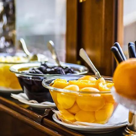 Admiral Szálloda Milánó