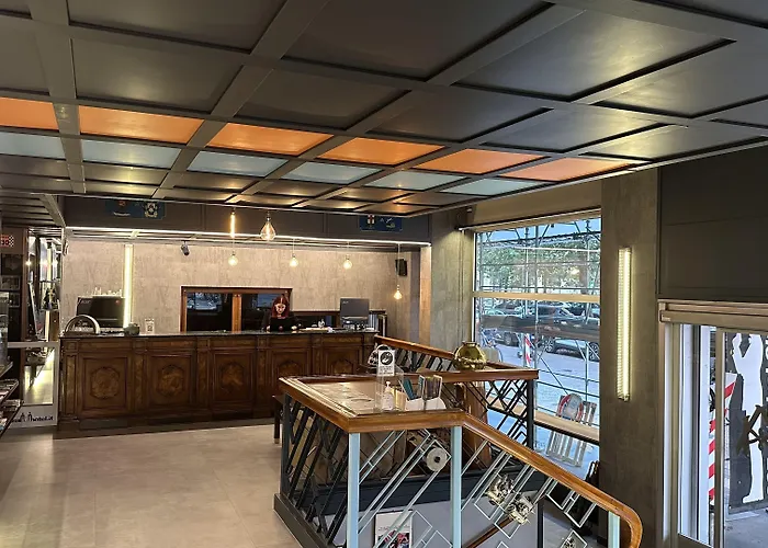 Admiral Szálloda Milánó