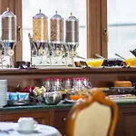 Admiral Hotel 4*